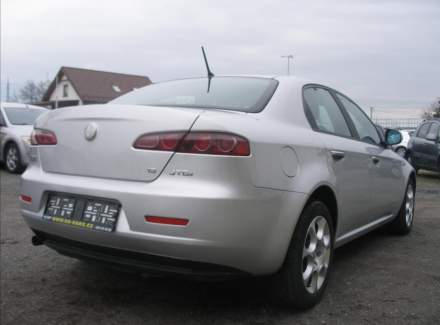 Alfa Romeo - 159
