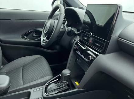 Toyota - Yaris Cross