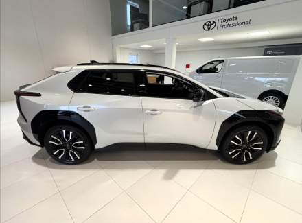 Toyota - bZ4X