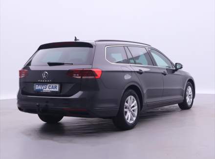 Volkswagen - Passat