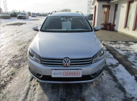 Volkswagen - Passat