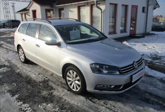 Volkswagen - Passat