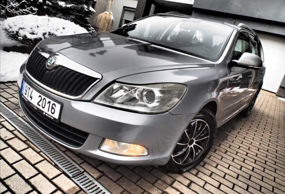 Škoda - Octavia
