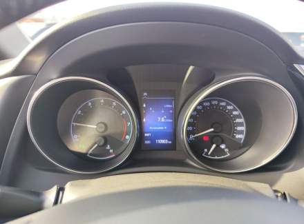 Toyota - Auris
