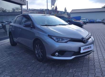 Toyota - Auris
