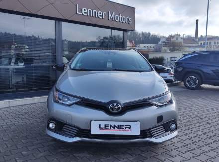Toyota - Auris