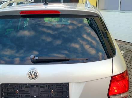 Volkswagen - Golf
