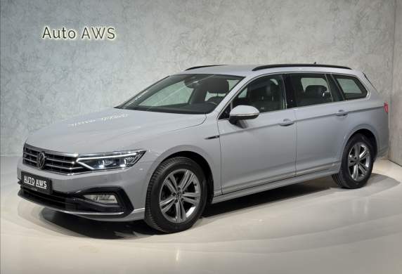 Volkswagen - Passat
