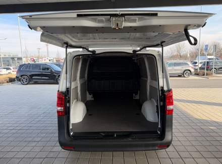 Mercedes-Benz - Vito