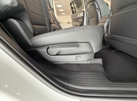 Hyundai - Santa FE