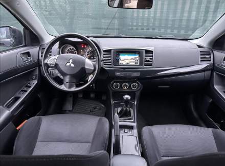 Mitsubishi - Lancer