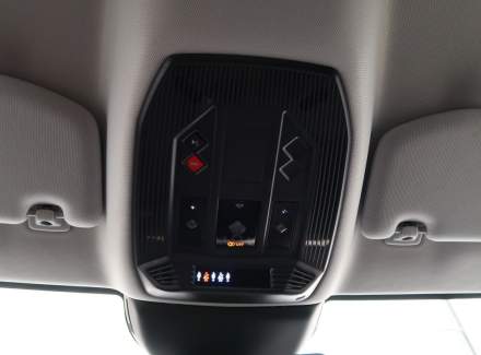 DS Automobiles - DS4