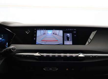 DS Automobiles - DS4