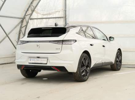 DS Automobiles - DS4