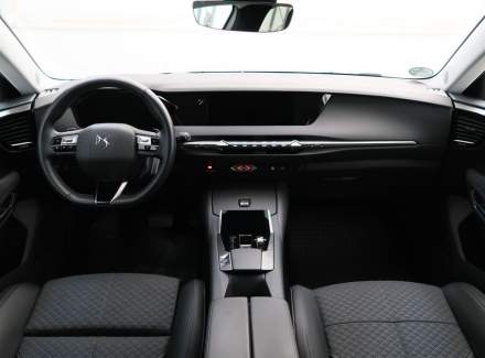 DS Automobiles - DS4