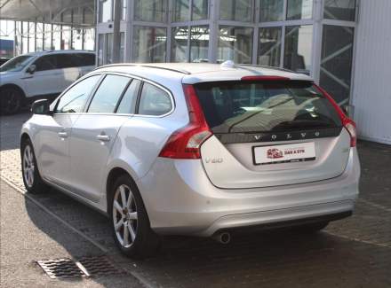Volvo - V60