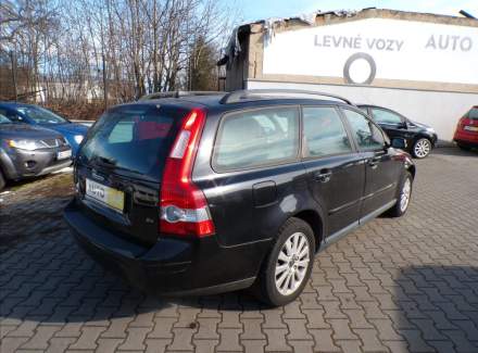 Volvo - V50