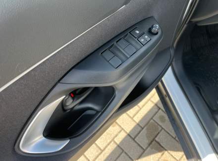 Toyota - Yaris Cross