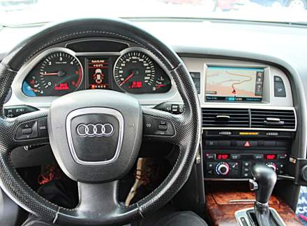 Audi - A6