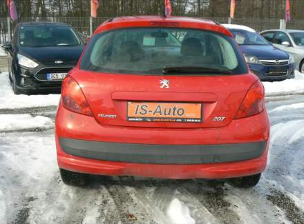 Peugeot - 207