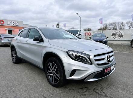 Mercedes-Benz - GLA