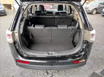 Mitsubishi - Outlander