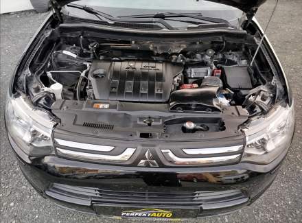 Mitsubishi - Outlander