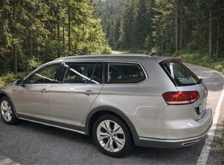 Volkswagen - Passat