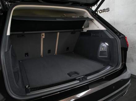 Volkswagen - Touareg