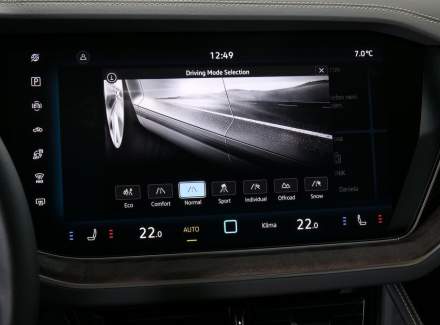 Volkswagen - Touareg