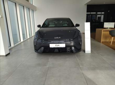 Kia - EV4
