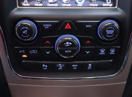 Jeep - Grand Cherokee