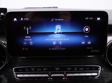 Mercedes-Benz - V-class