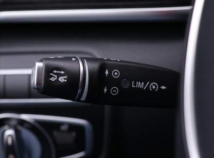 Mercedes-Benz - V-class