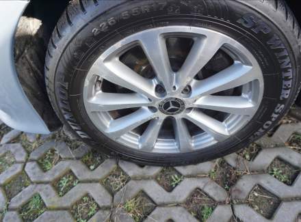 Mercedes-Benz - E-class