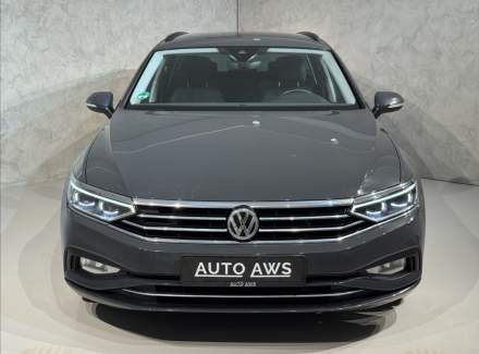 Volkswagen - Passat
