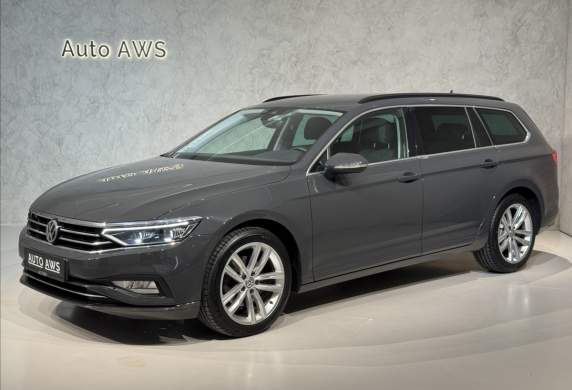 Volkswagen - Passat
