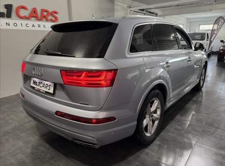 Audi - Q7