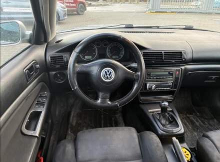 Volkswagen - Passat