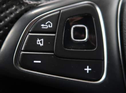 Mercedes-Benz - E-class