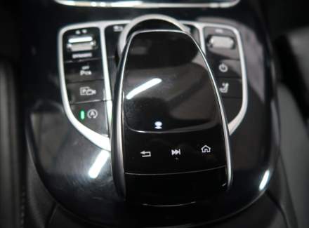 Mercedes-Benz - E-class