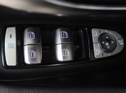 Mercedes-Benz - E-class