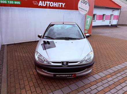 Peugeot - 206