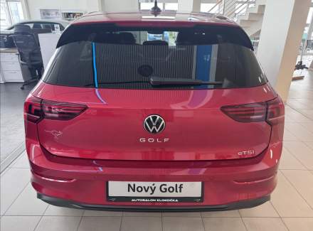 Volkswagen - Golf