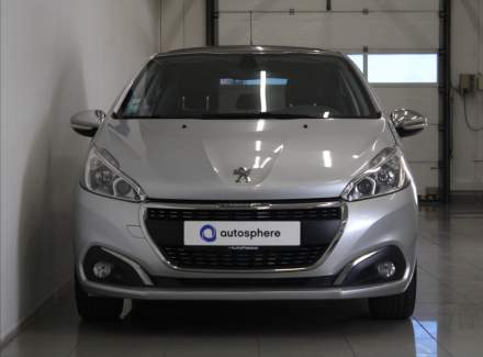 Peugeot - 208