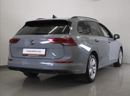 Volkswagen - Golf