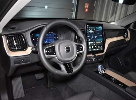 Volvo - XC60