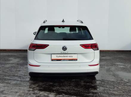 Volkswagen - Golf