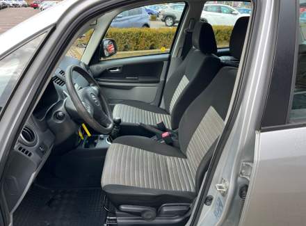 Suzuki - SX4