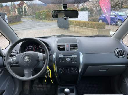 Suzuki - SX4